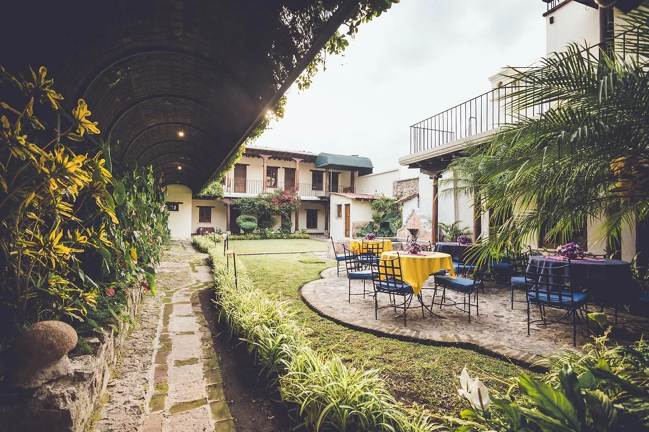 Hotel Casa De Las Mascaras Антигуа-Гватемала