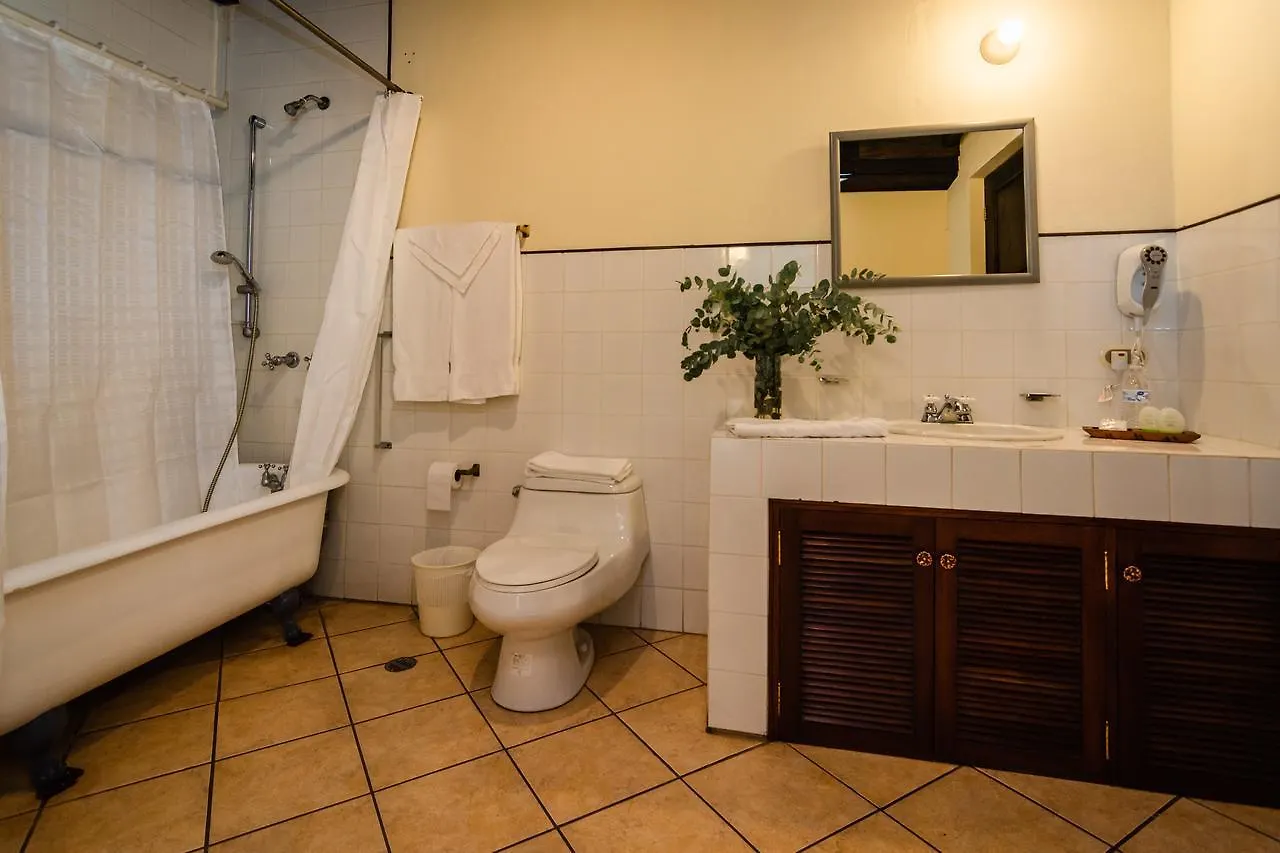 Hotel Casa De Las Mascaras Антигуа-Гватемала