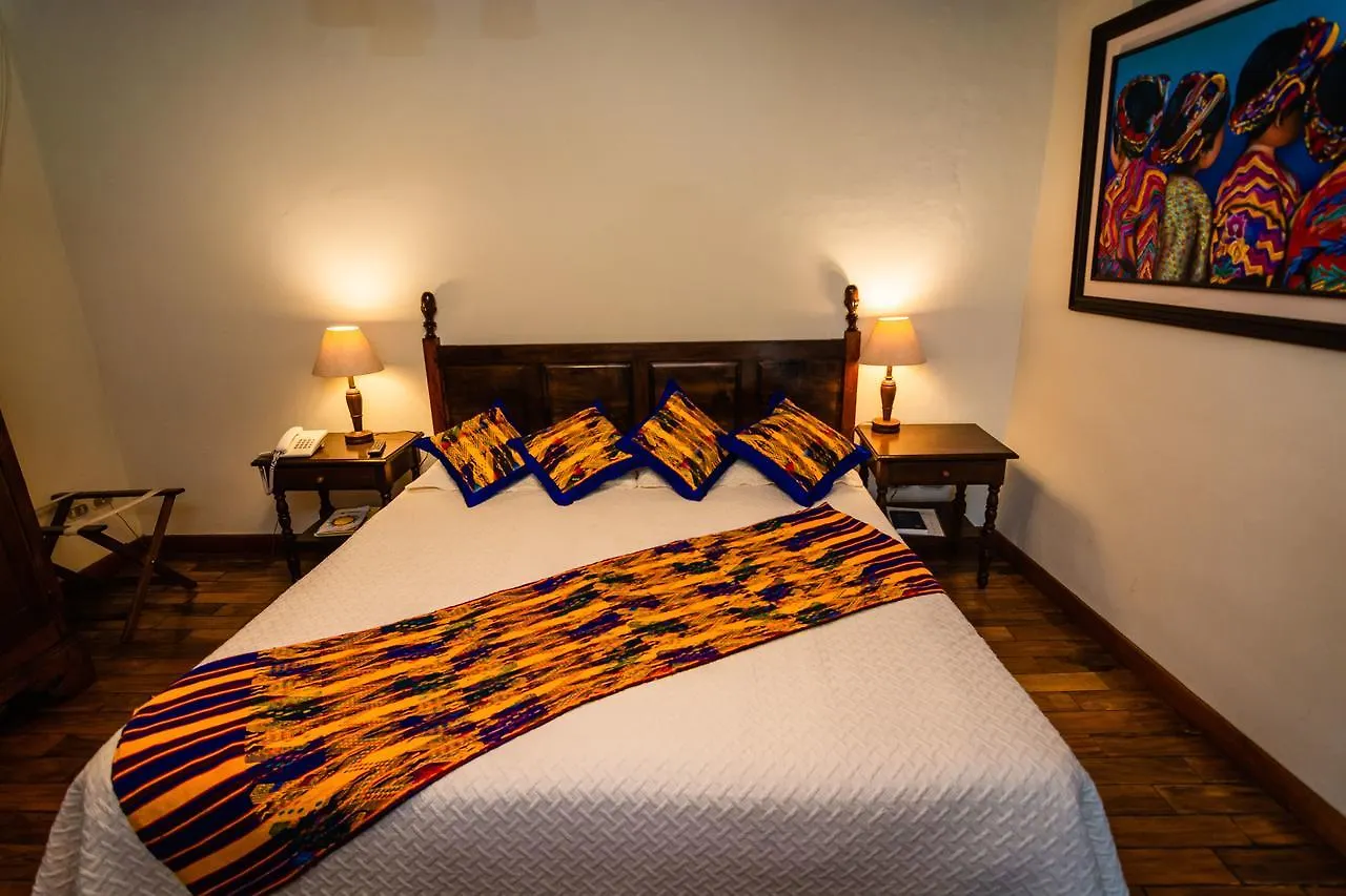 Hotel Casa De Las Mascaras Антигуа-Гватемала