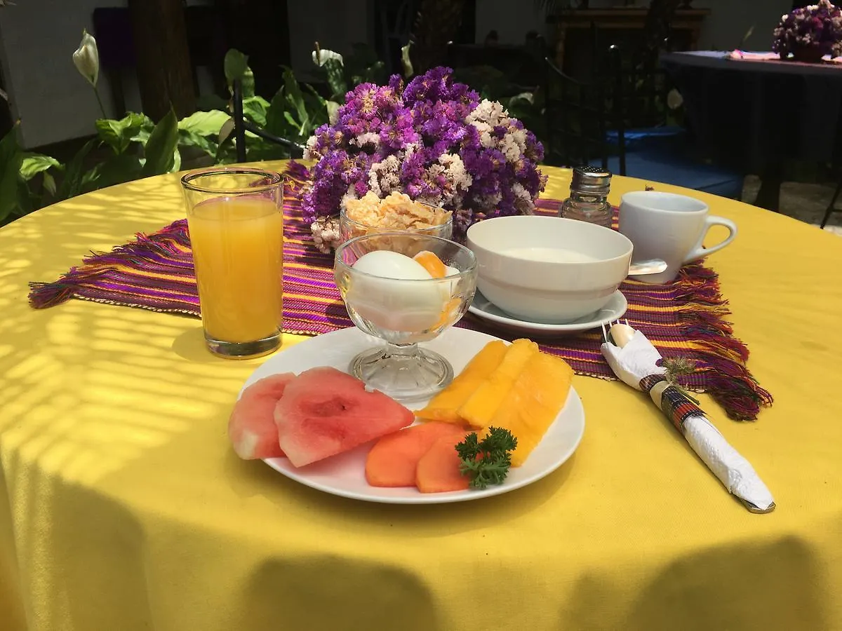 Hotel Casa De Las Mascaras Антигуа-Гватемала