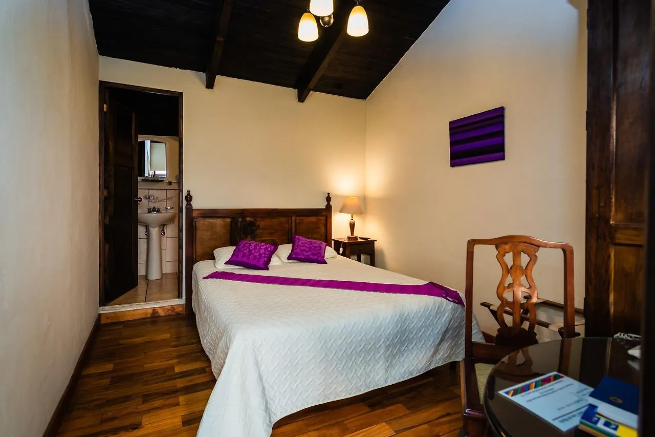 Hotel Casa De Las Mascaras Antigua