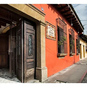 El Antaño Hotel